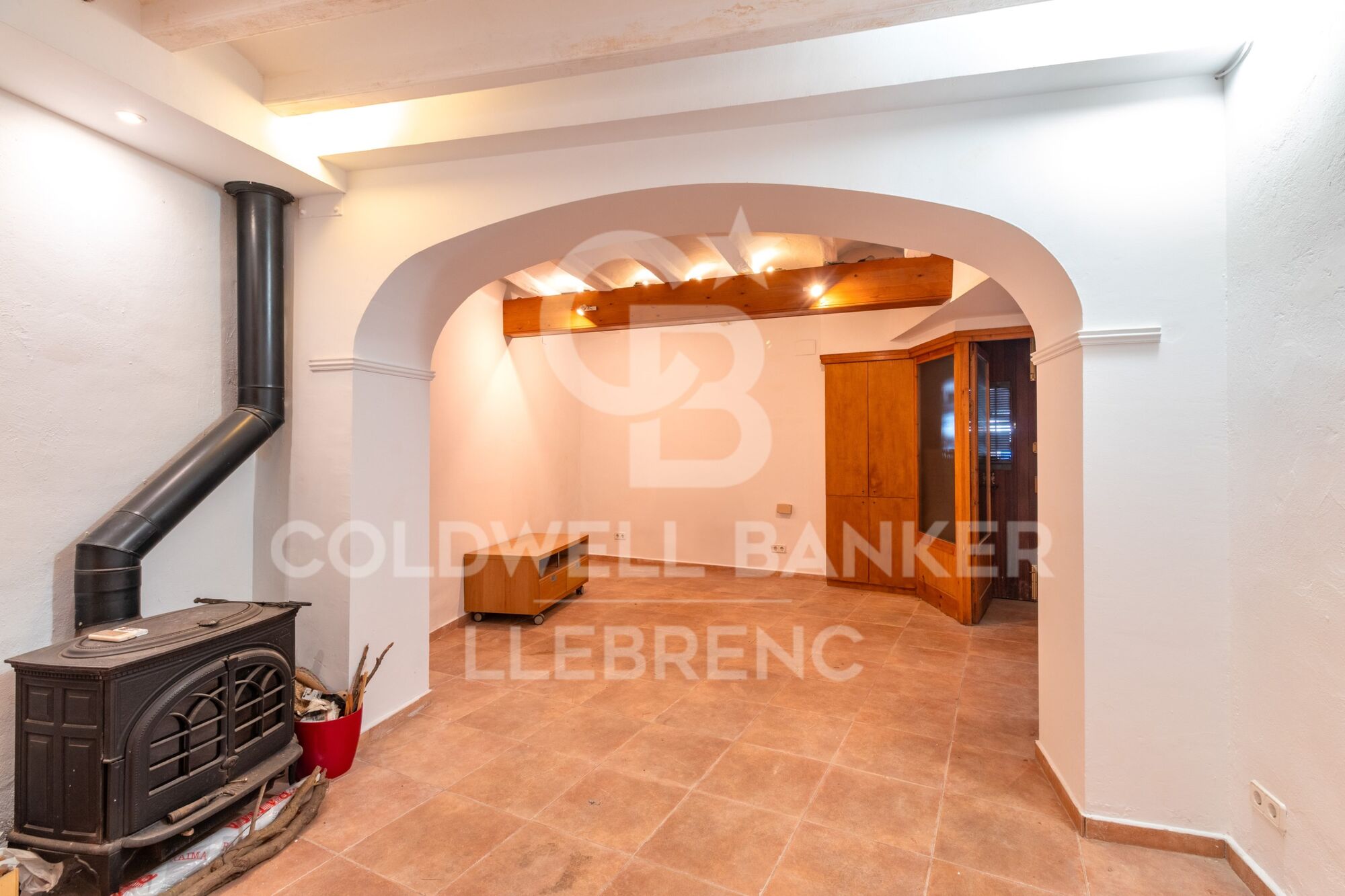 Charming Duplex to Update in the Heart of Vallvidrera