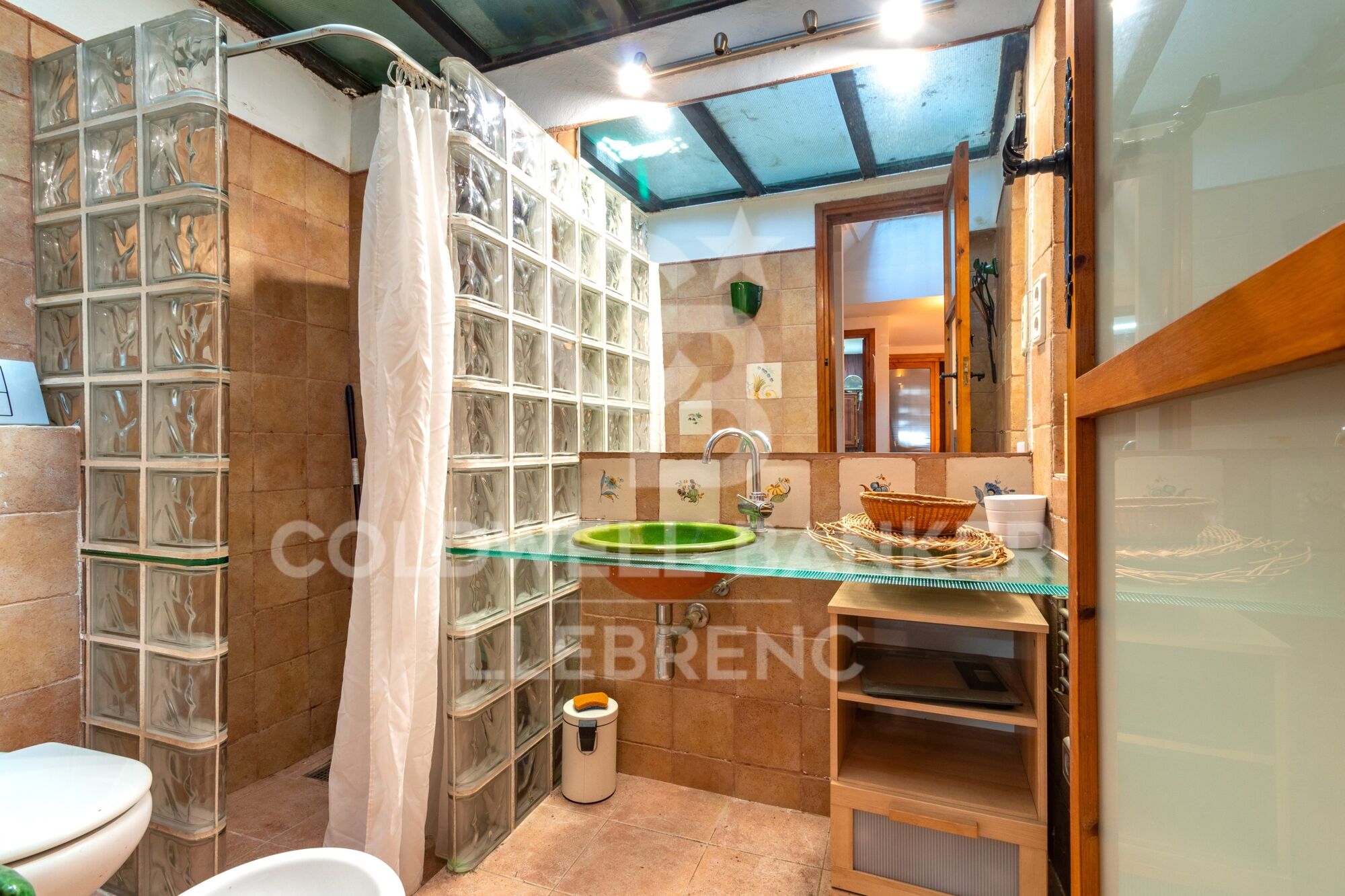 Charming Duplex to Update in the Heart of Vallvidrera