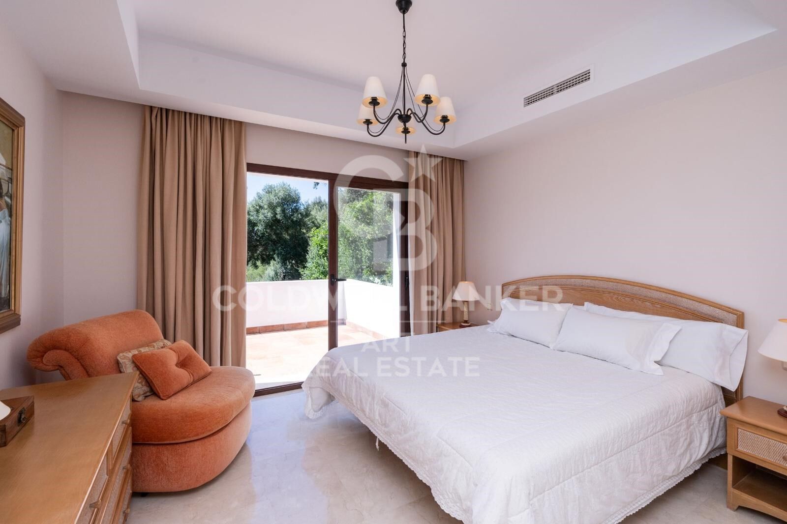 Wunderschöne freistehende Villa mit Panoramablick auf Meer und Berge, Monte Mayor, Benahavís