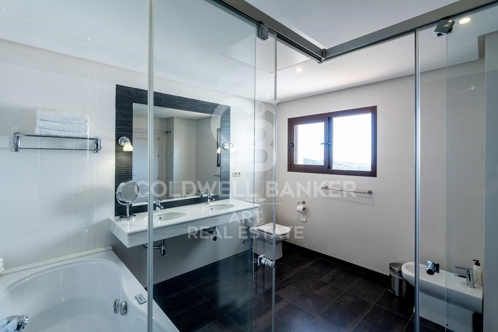 Wunderschöne freistehende Villa mit Panoramablick auf Meer und Berge, Monte Mayor, Benahavís