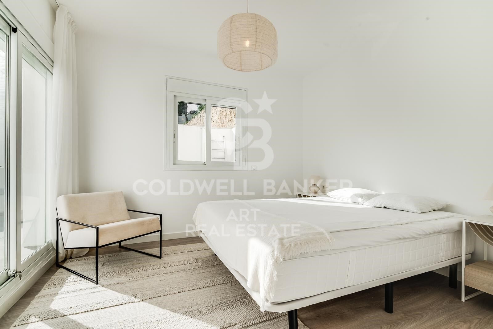 Elegant apartment with panoramic sea views in La Quinta, Benahavís