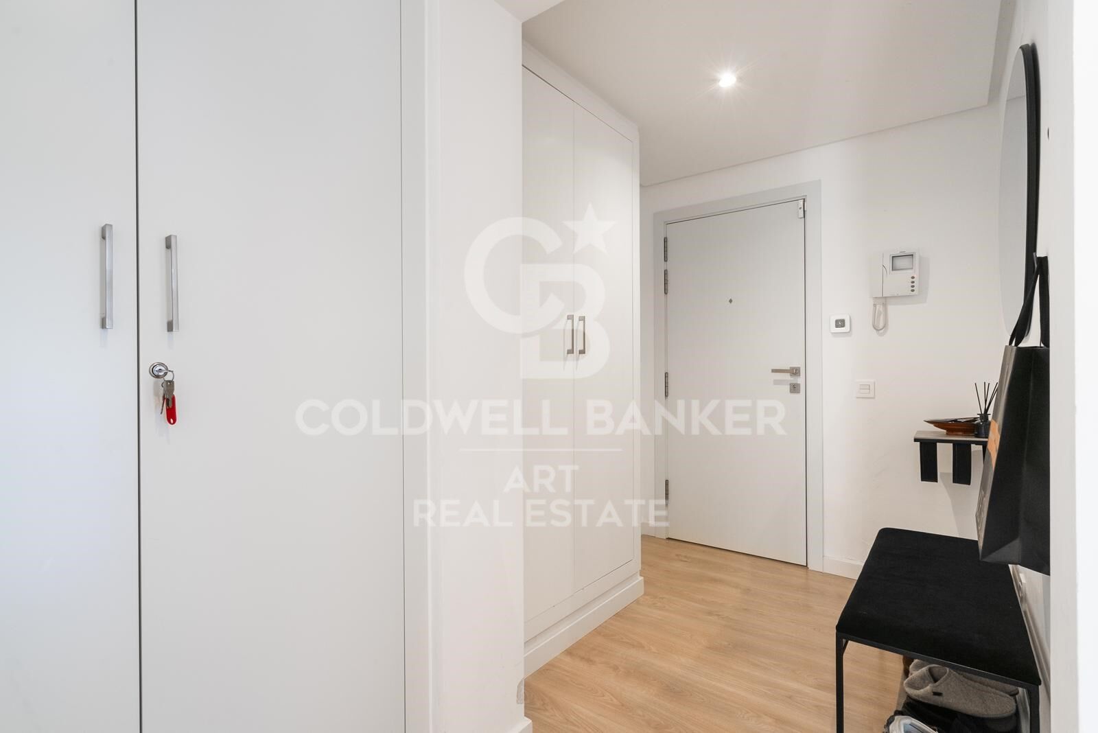 Elegant apartment with panoramic sea views in La Quinta, Benahavís