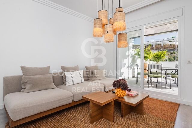 Elegant apartment with panoramic sea views in La Quinta, Benahavís