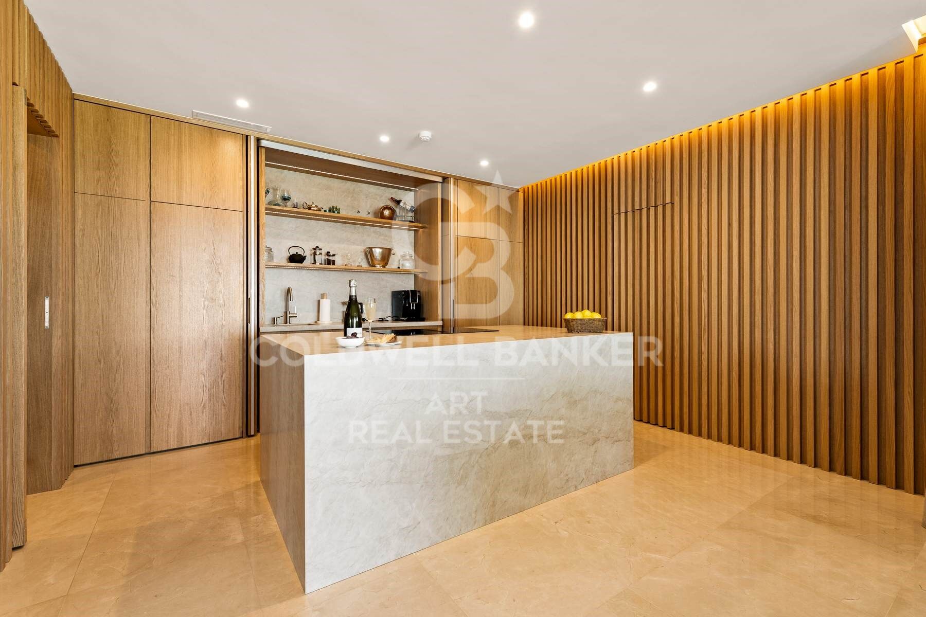 Villa de luxe avec vue panoramique à Altos de Los Monteros, Marbella