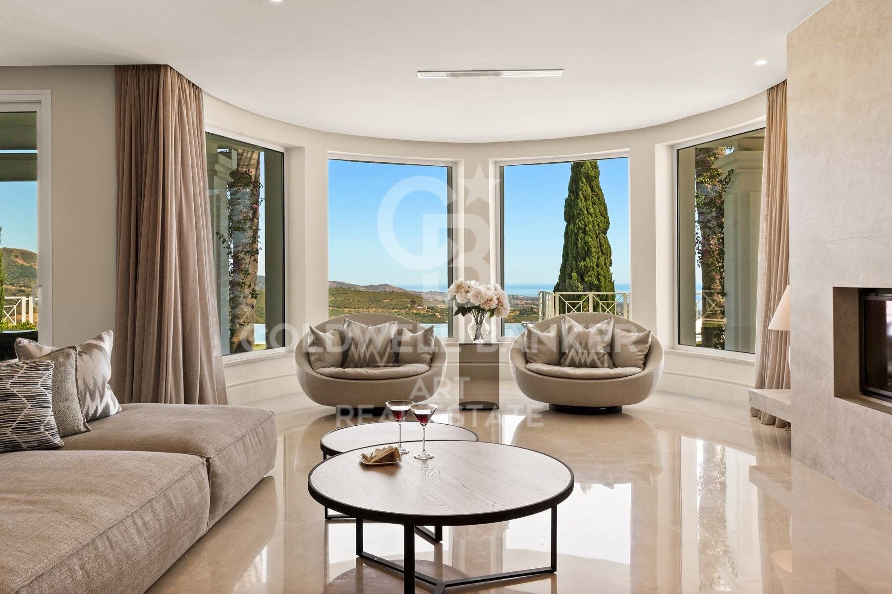 Villa de luxe avec vue panoramique à Altos de Los Monteros, Marbella