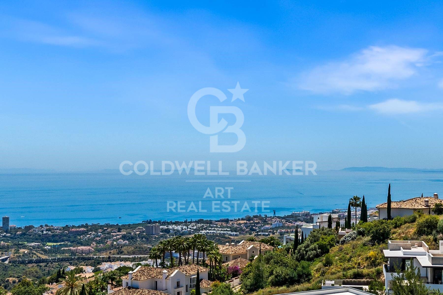 Villa de luxe avec vue panoramique à Altos de Los Monteros, Marbella