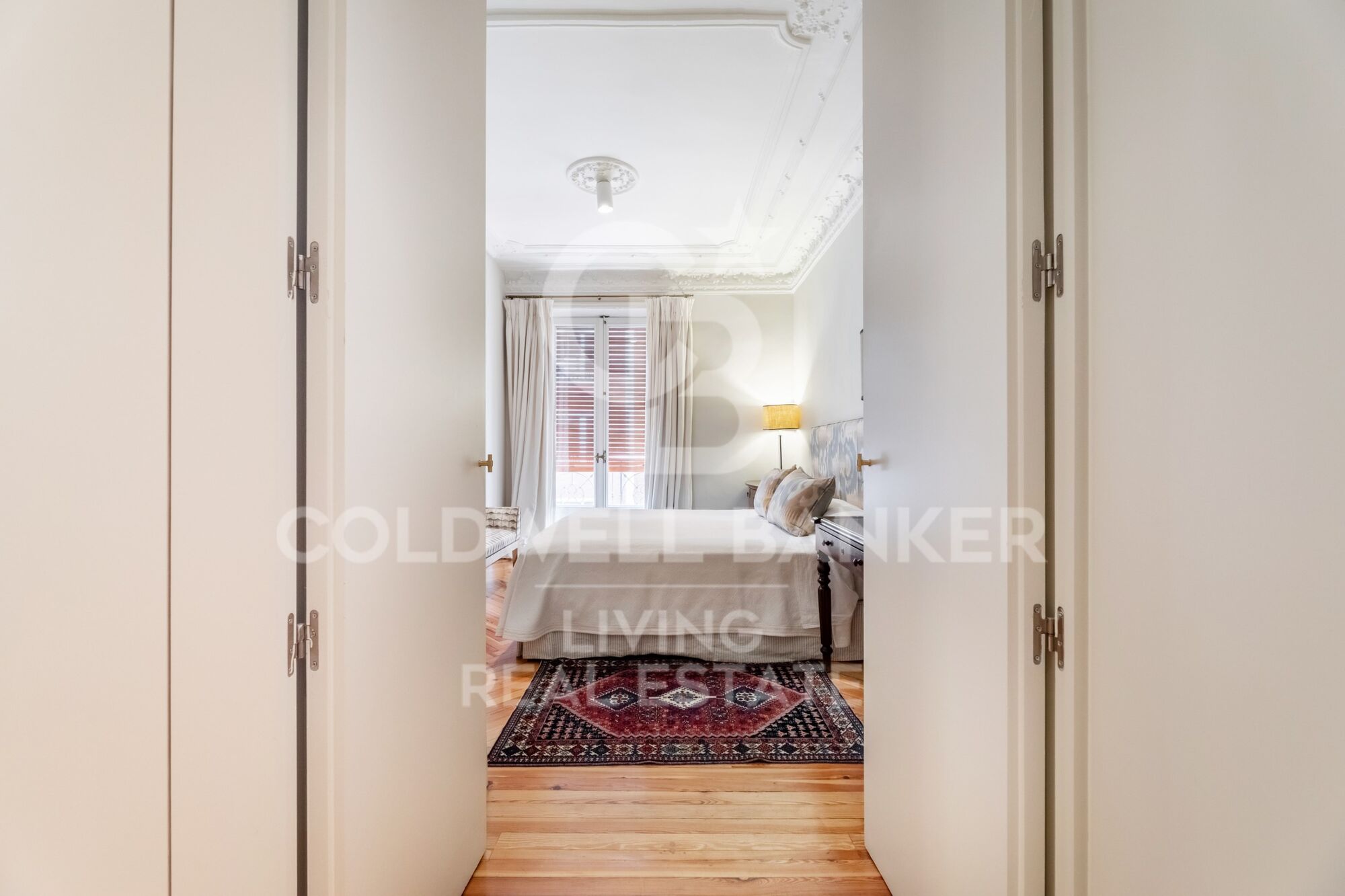 Flat 5 Bedrooms Sale Madrid