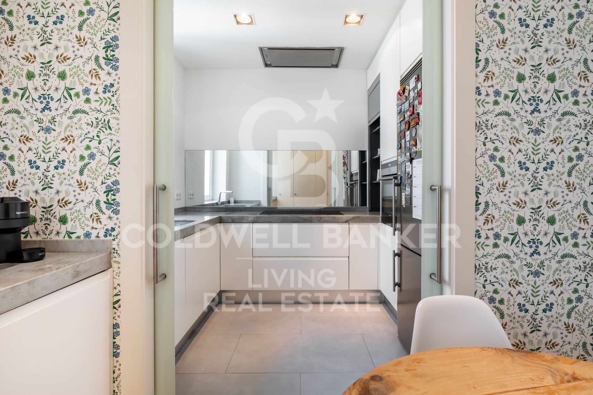 Flat 5 Bedrooms Sale Madrid