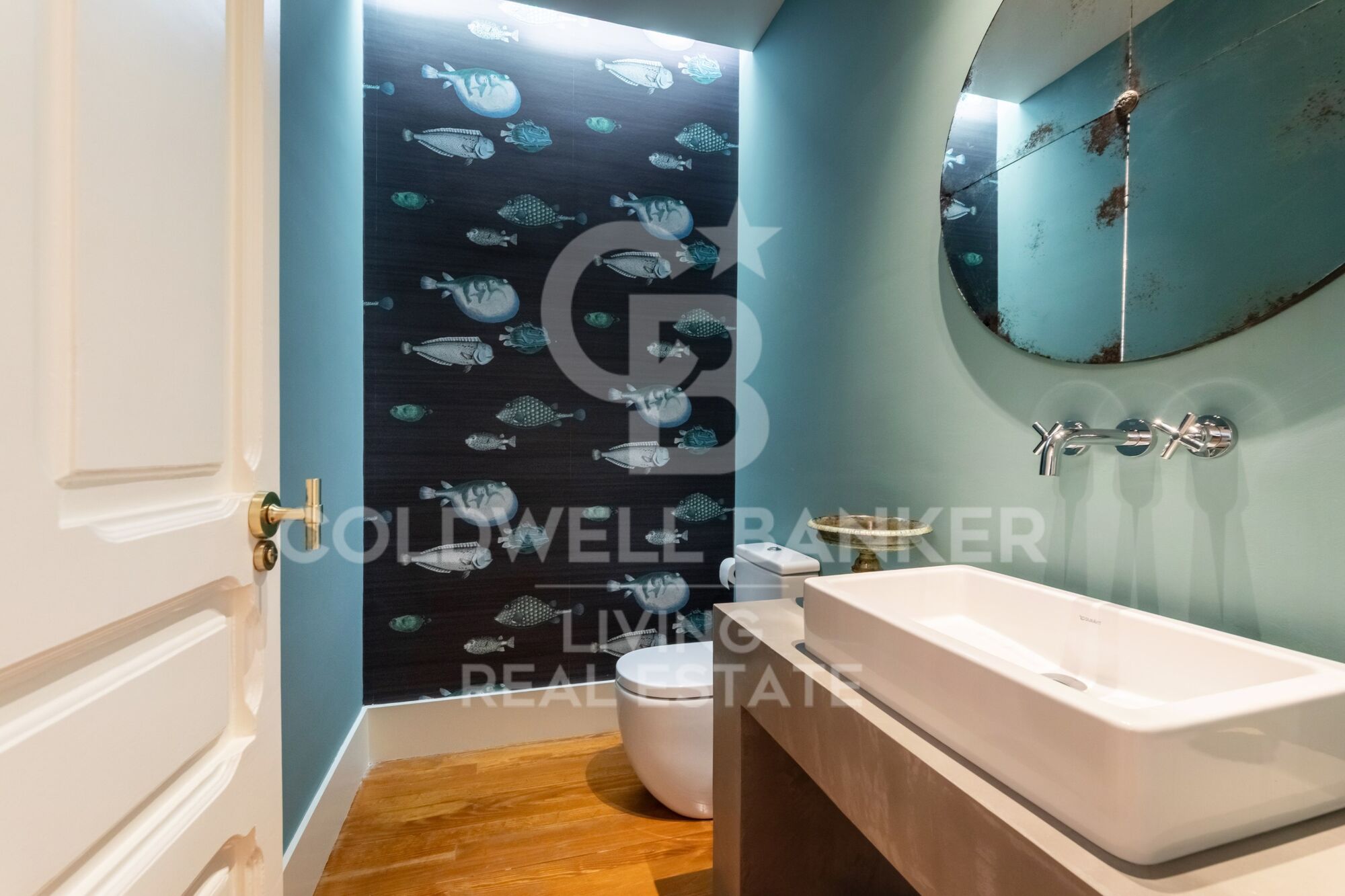 Flat 5 Bedrooms Sale Madrid