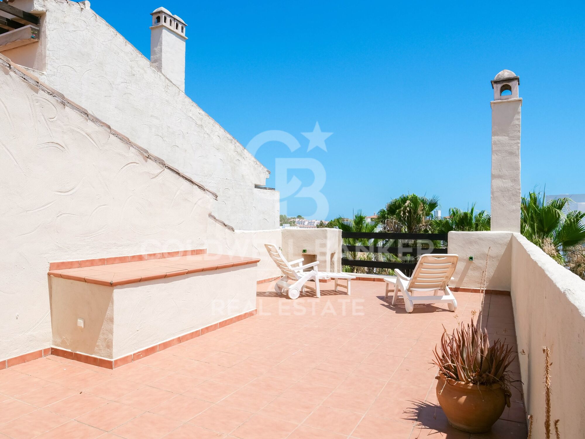 Superbe appartement 2 chambres avec solarium ensoleillé à El Campanario