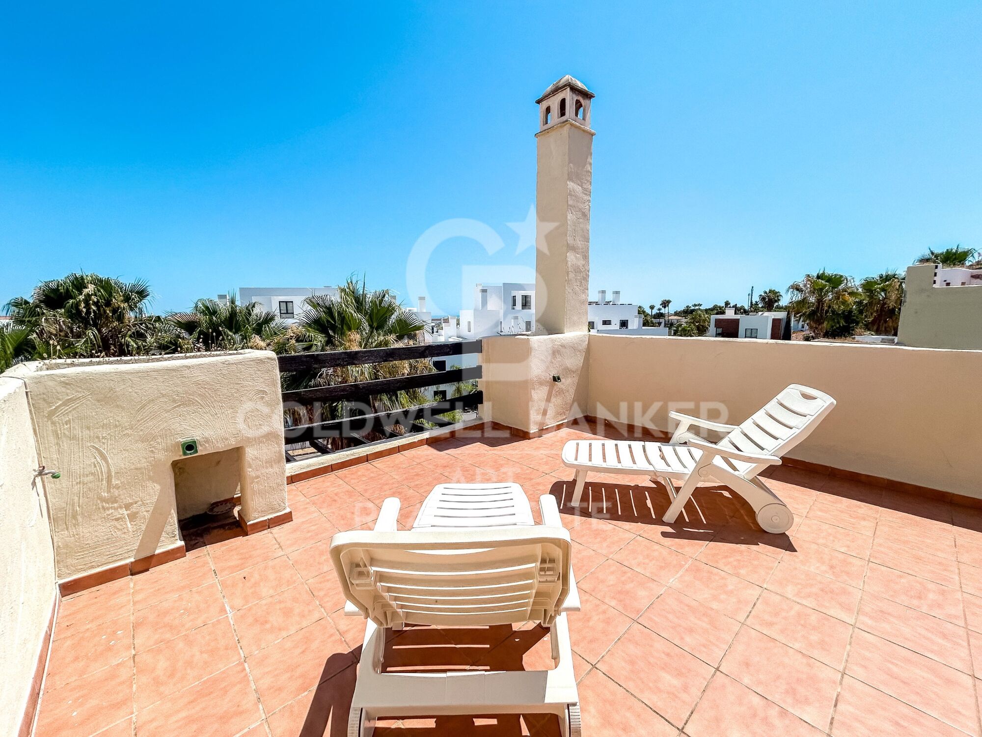 Superbe appartement 2 chambres avec solarium ensoleillé à El Campanario
