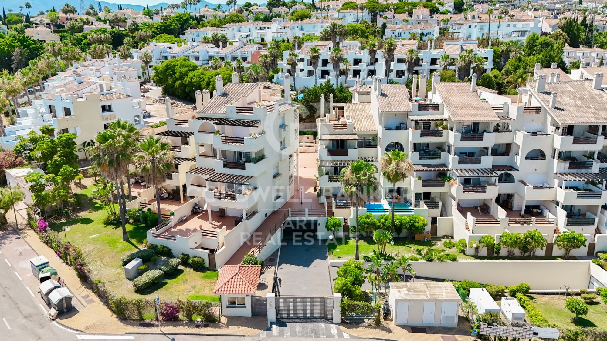 Superbe appartement 2 chambres avec solarium ensoleillé à El Campanario