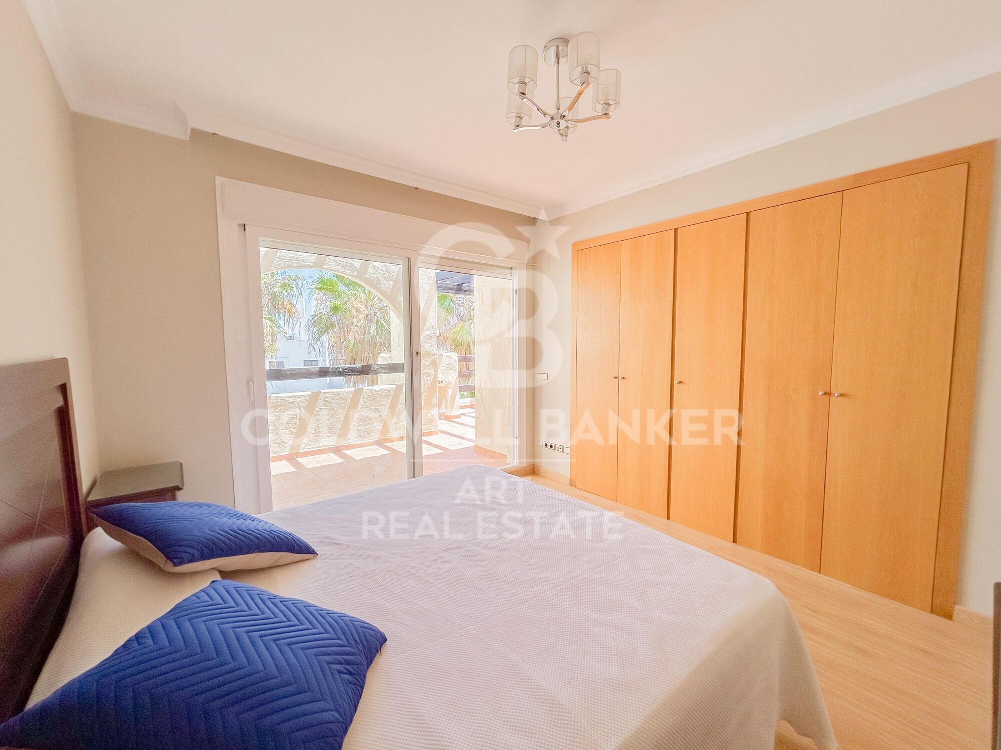 Superbe appartement 2 chambres avec solarium ensoleillé à El Campanario