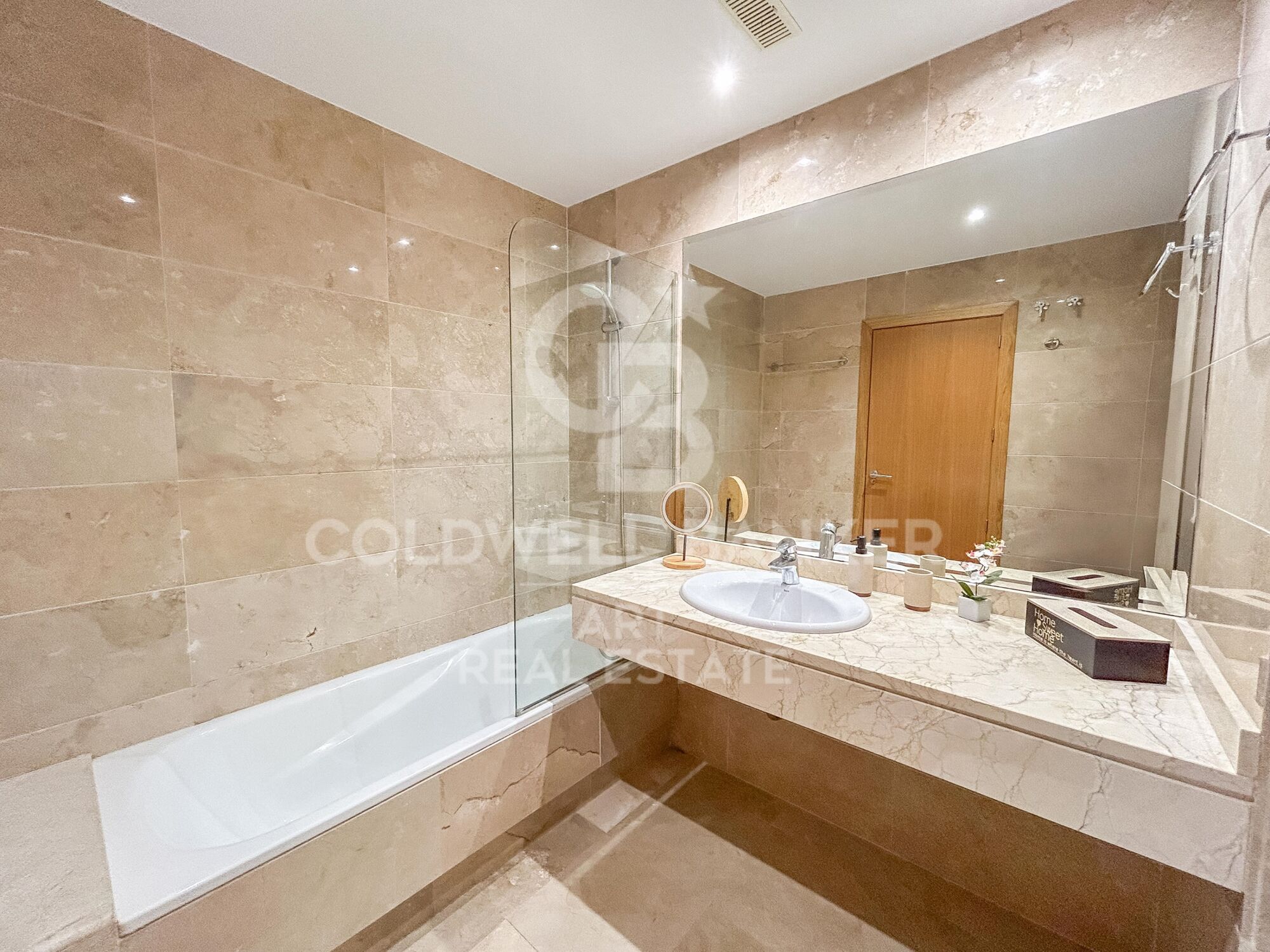 Superbe appartement 2 chambres avec solarium ensoleillé à El Campanario