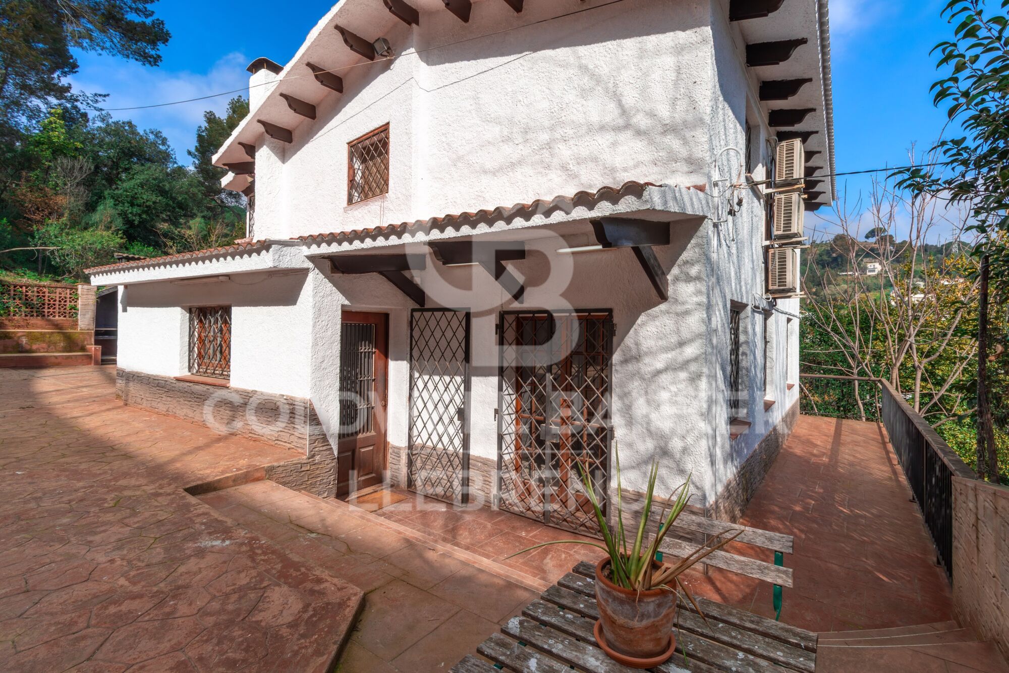 Dúplex recientemente reformado en alquiler en la Ctra. de Sarria a Vallvidrera