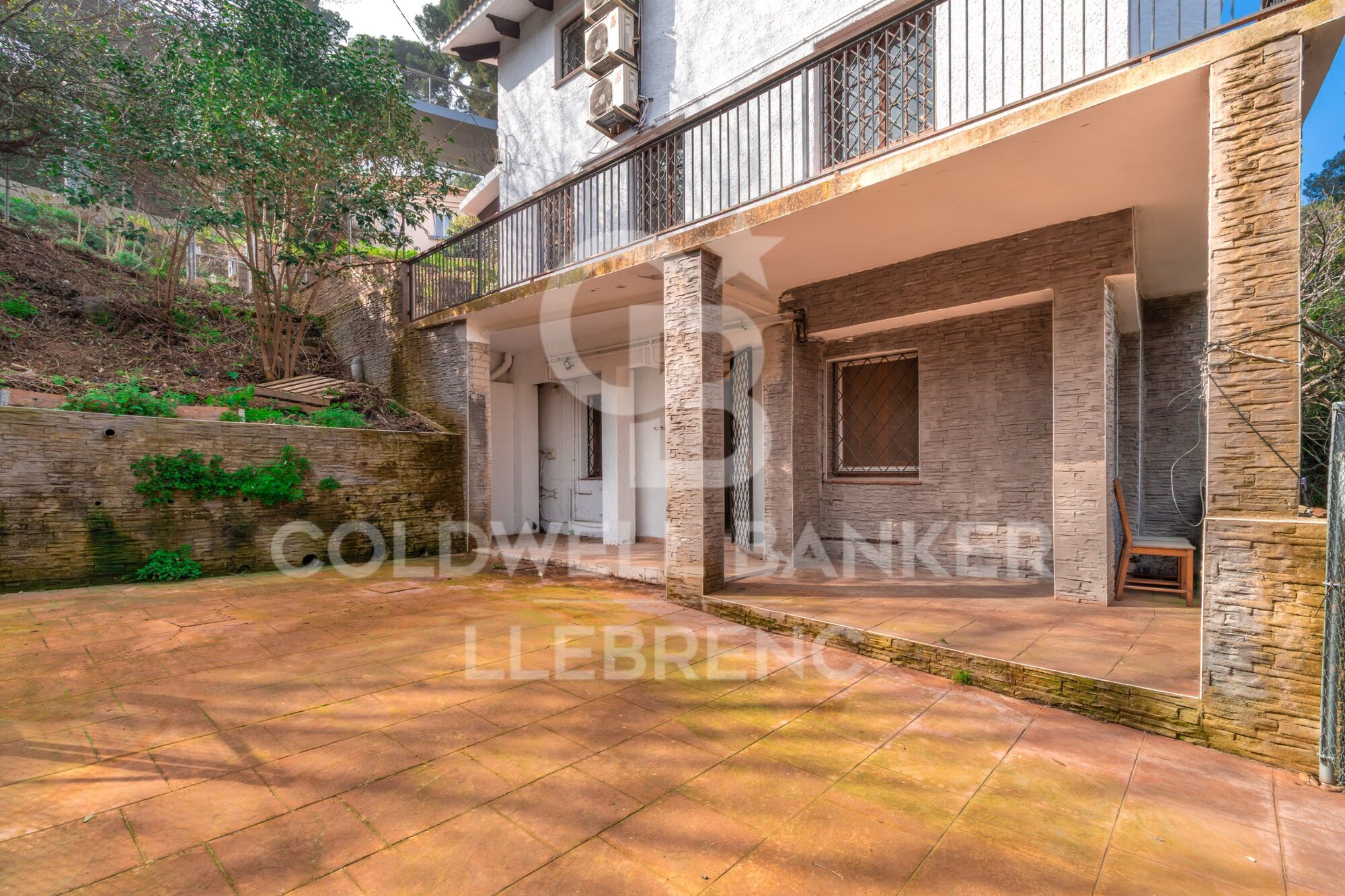 Duplex récemment rénové à louer sur la route de Sarria à Vallvidrera