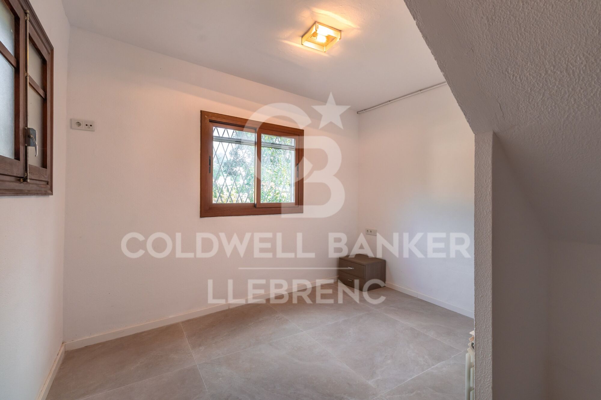 Duplex récemment rénové à louer sur la route de Sarria à Vallvidrera
