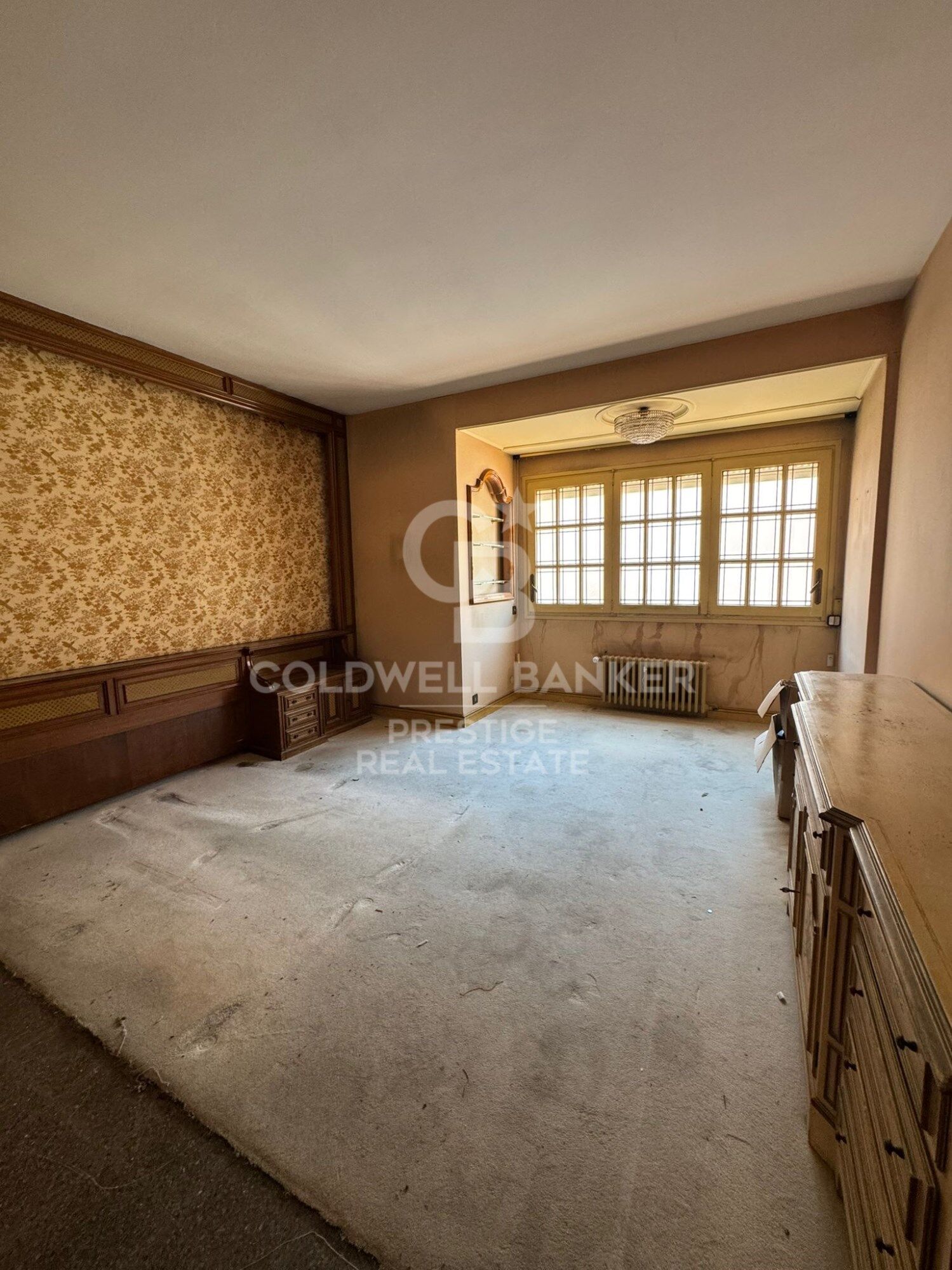 House with terrace, views and great renovation potential in Sarria,Barcelona