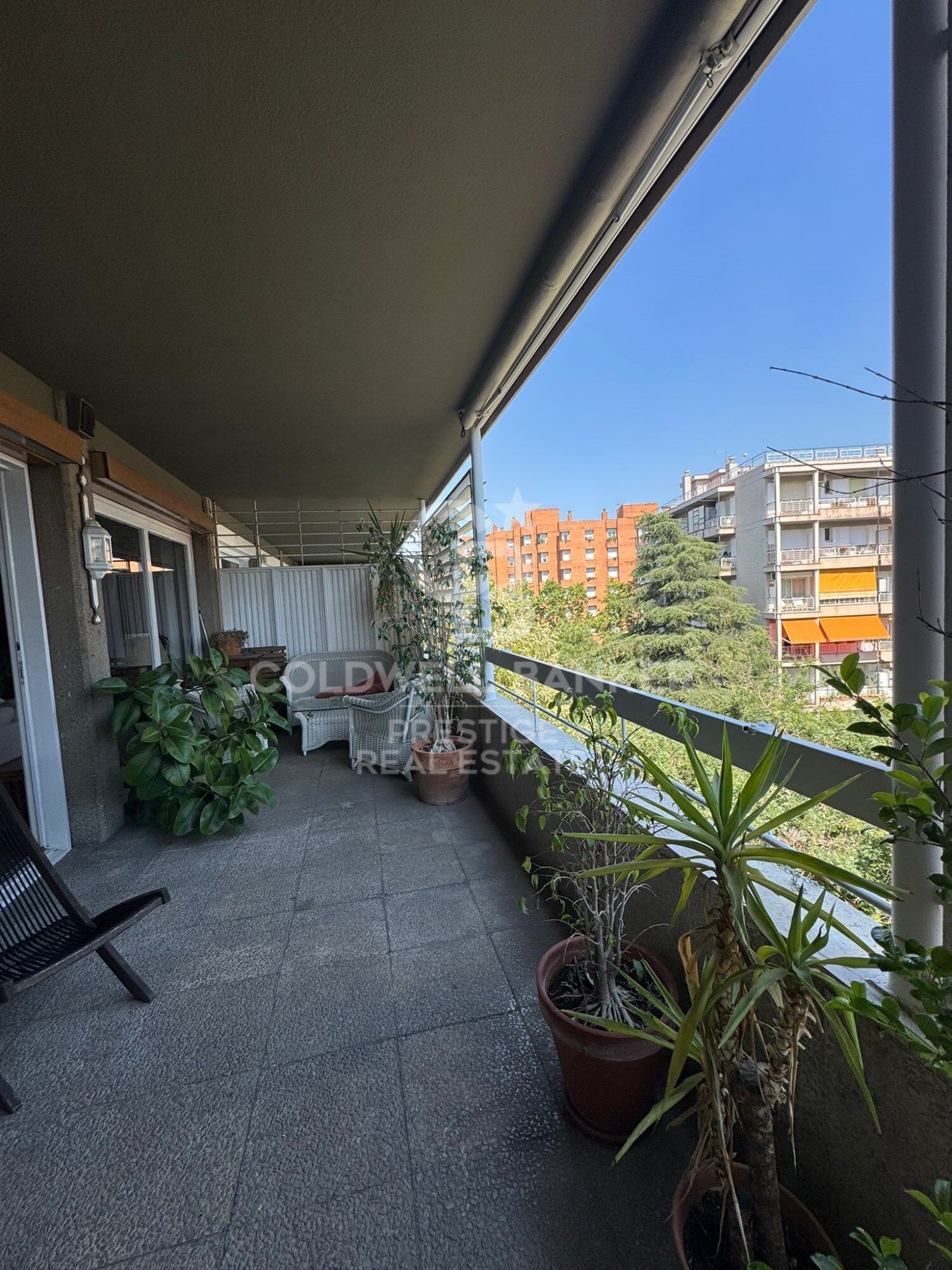 House with terrace, views and great renovation potential in Sarria,Barcelona