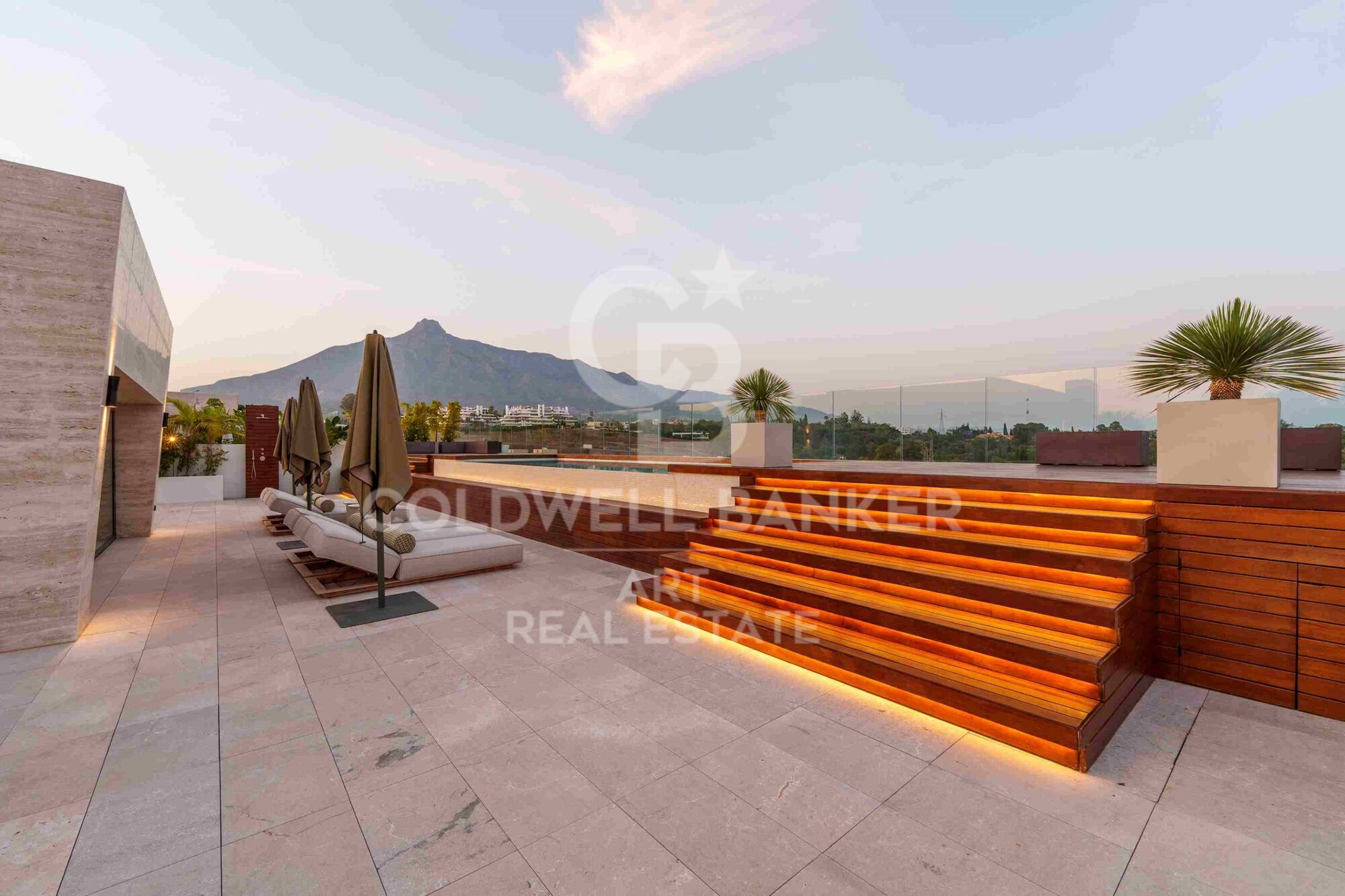 Zeitgenössisches Luxus-Meisterwerk mit Panoramablick, Goldene Meile, Marbella