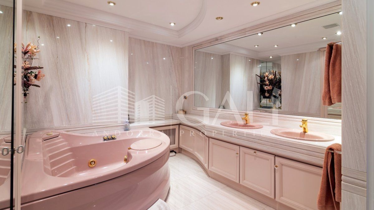 Villa 5 Bedrooms Sale Andorra la Vella