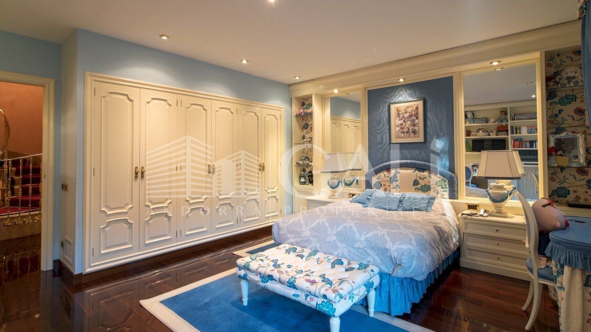 Villa 5 Bedrooms Sale Andorra la Vella