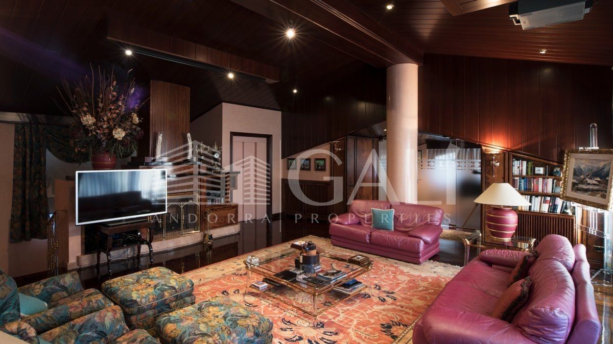 Villa 5 Bedrooms Sale Andorra la Vella