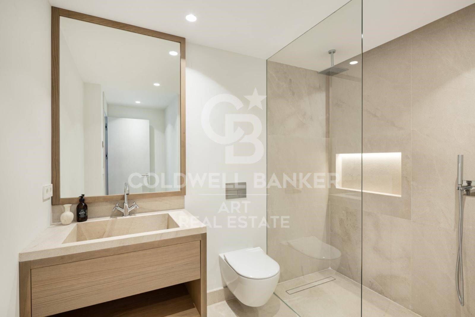 Newly-built designer Villa with Tennis Court & Mountain Views on Golden Mile, Marbella