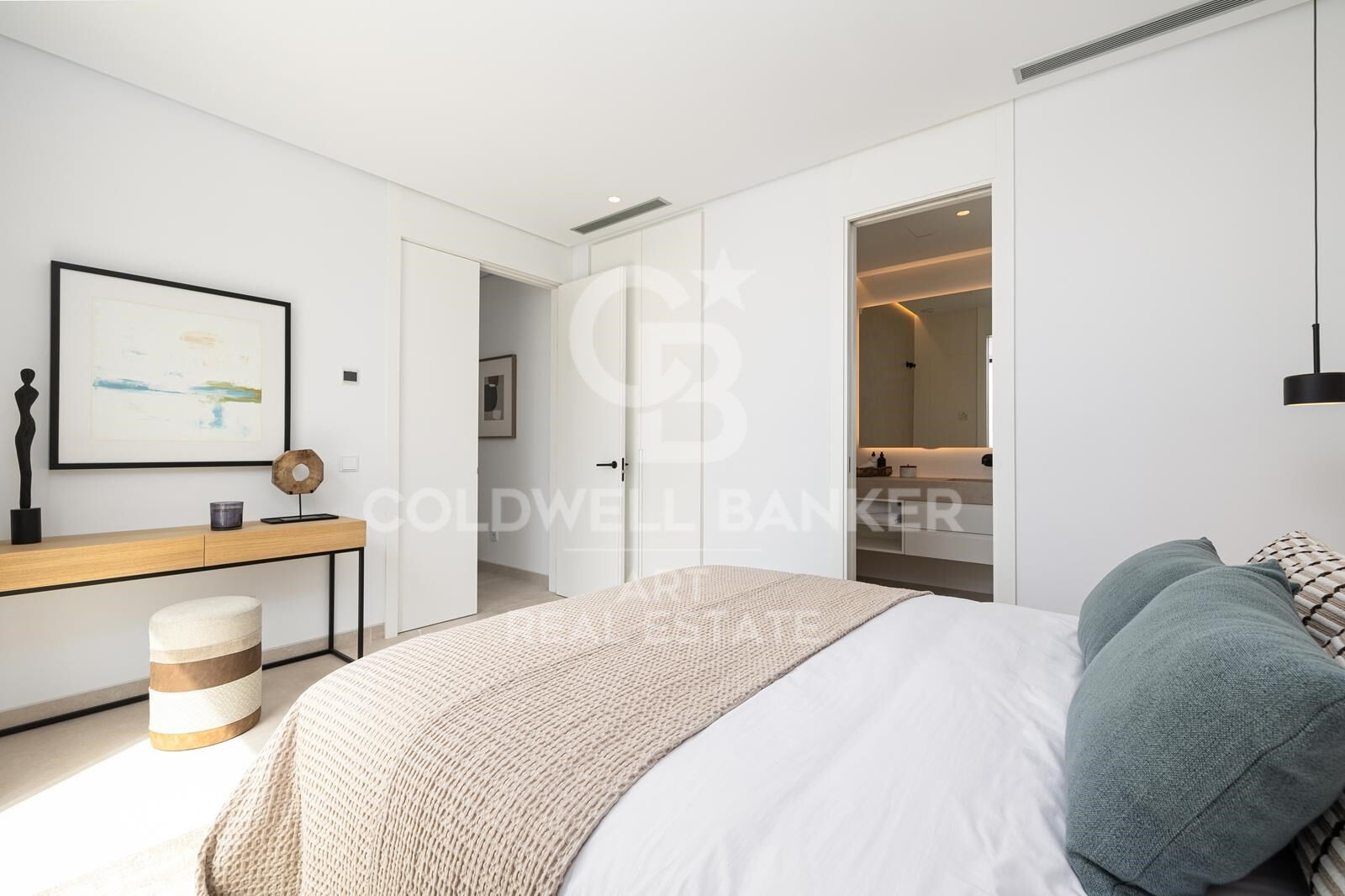 Villa moderna de lujo en la Milla de Oro de Marbella