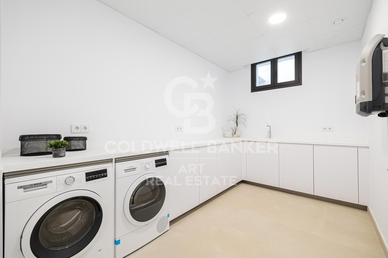 Villa moderna de lujo en la Milla de Oro de Marbella