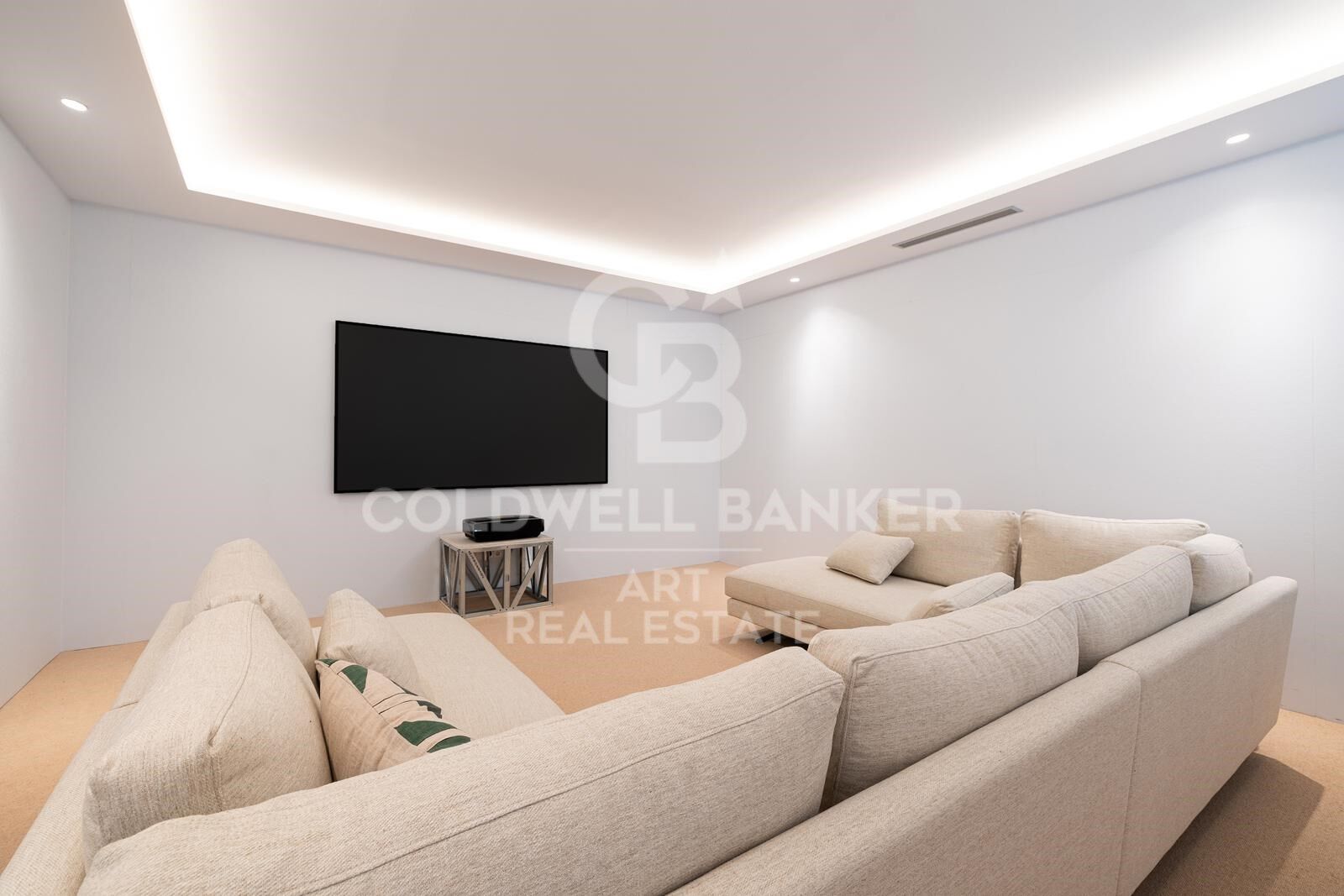 Villa de luxe moderne sur la Mille d'Or de Marbella