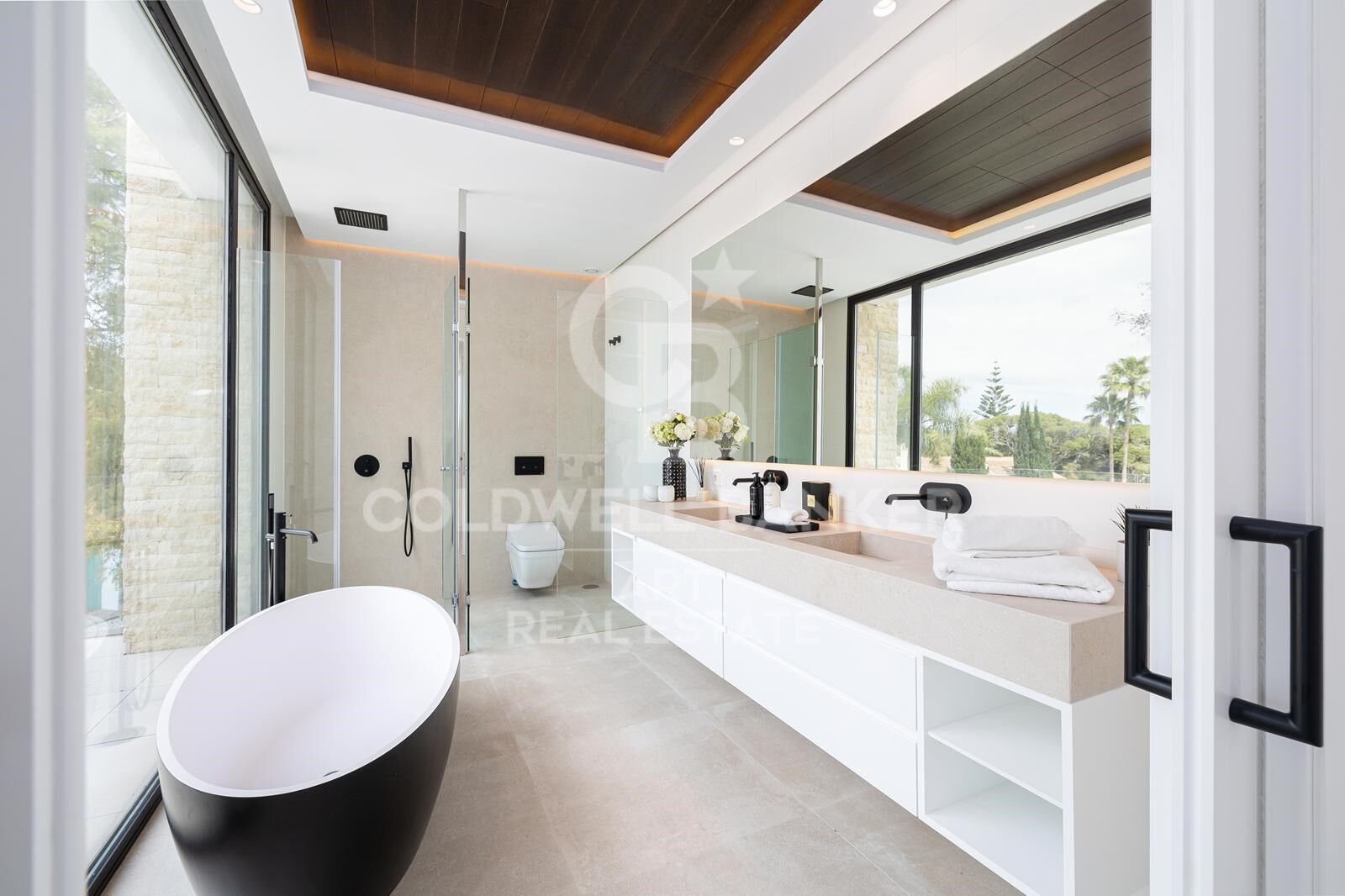 Villa de luxe moderne sur la Mille d'Or de Marbella