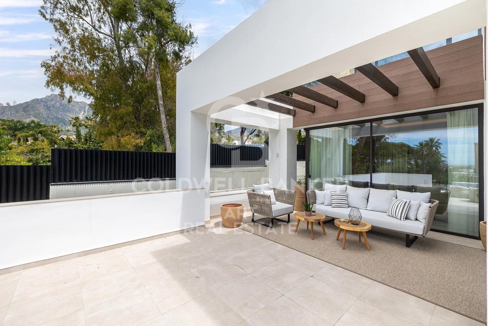 Villa de luxe moderne sur la Mille d'Or de Marbella
