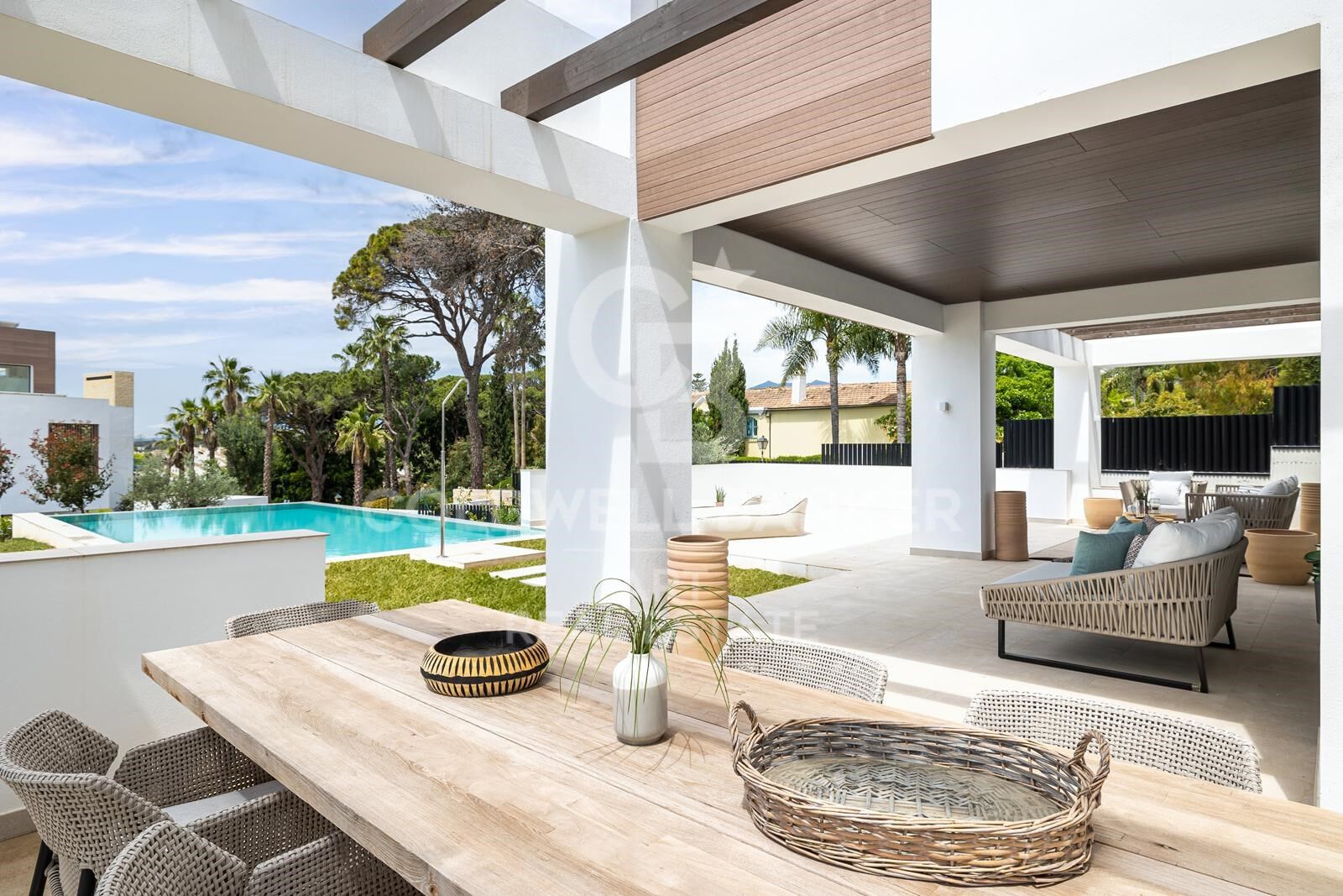 Moderne Luxusvilla an der Goldenen Meile von Marbella