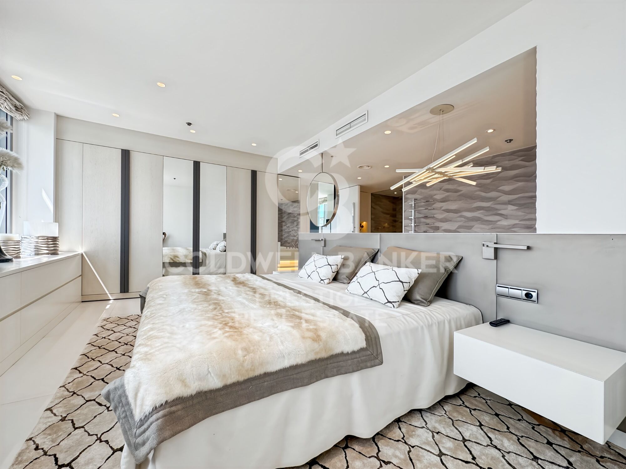 Duplex Penthouse by the Sea with Panoramic Terrace and Private Pool