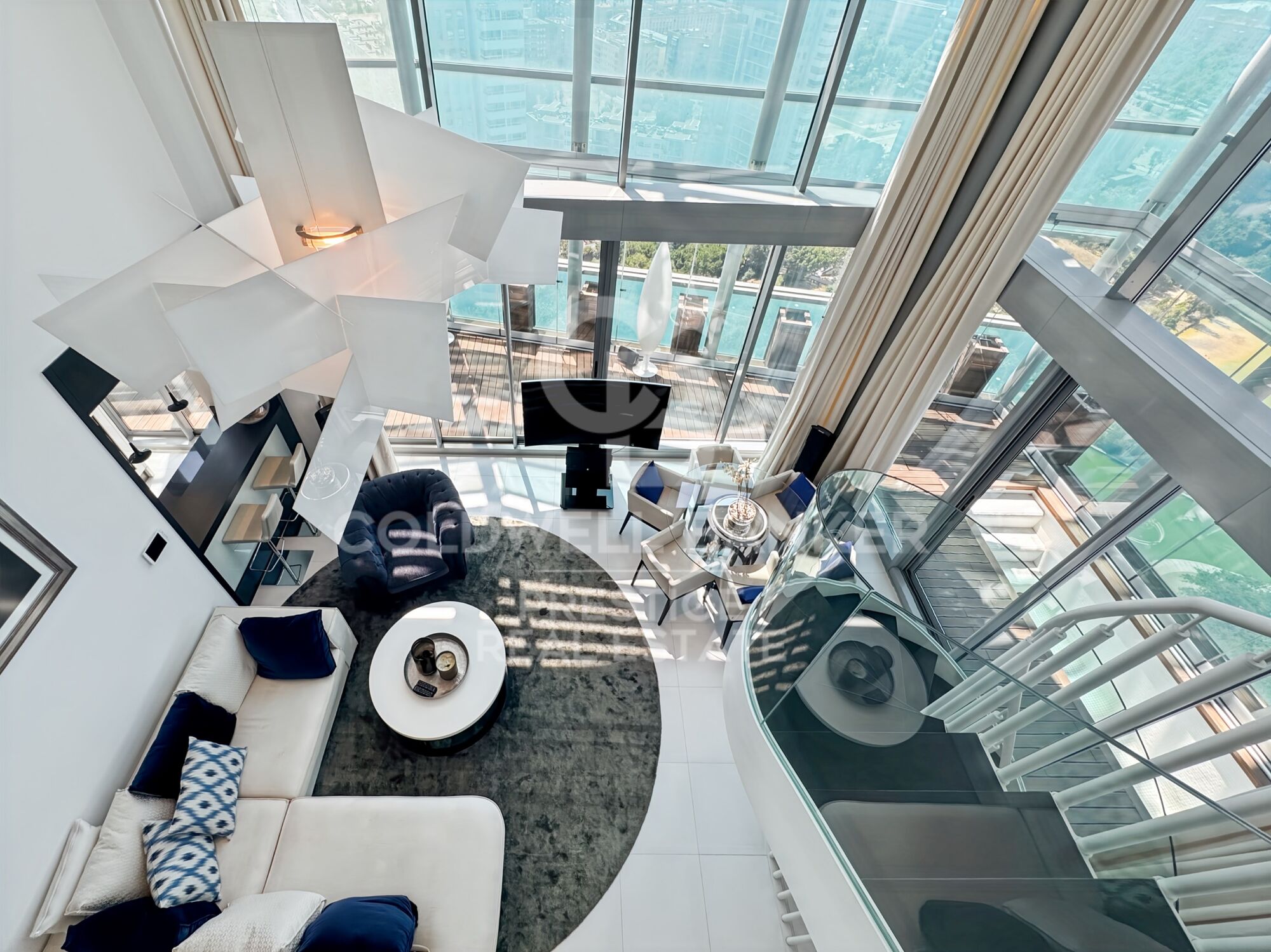 Duplex Penthouse by the Sea with Panoramic Terrace and Private Pool