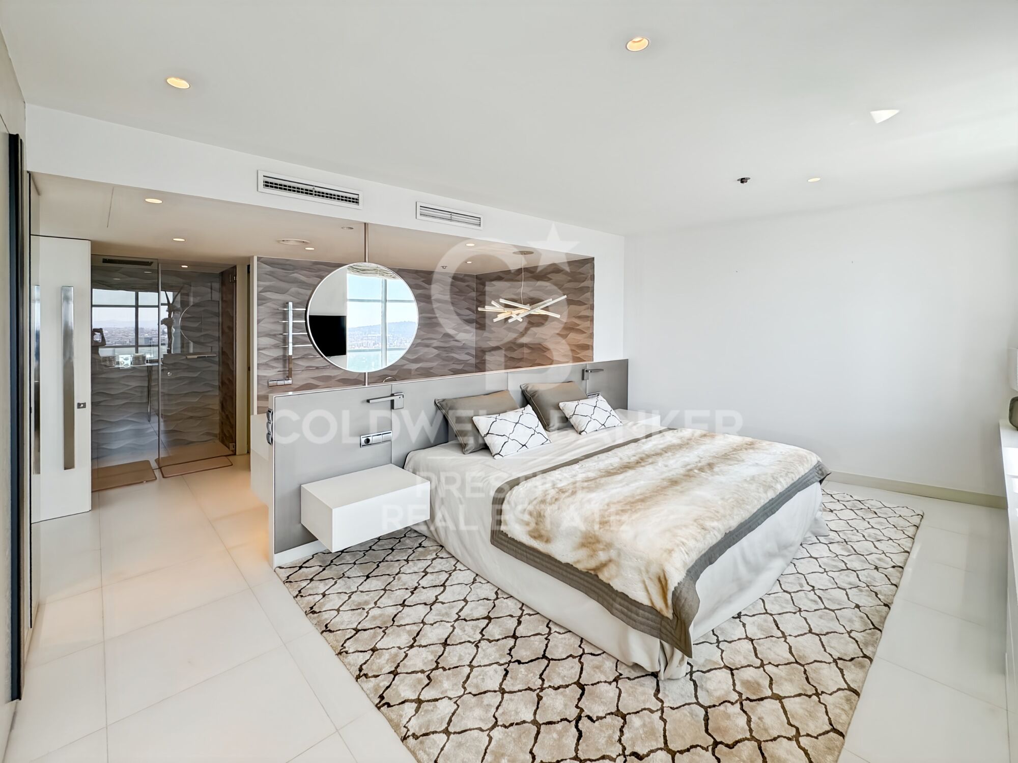 Duplex Penthouse by the Sea with Panoramic Terrace and Private Pool