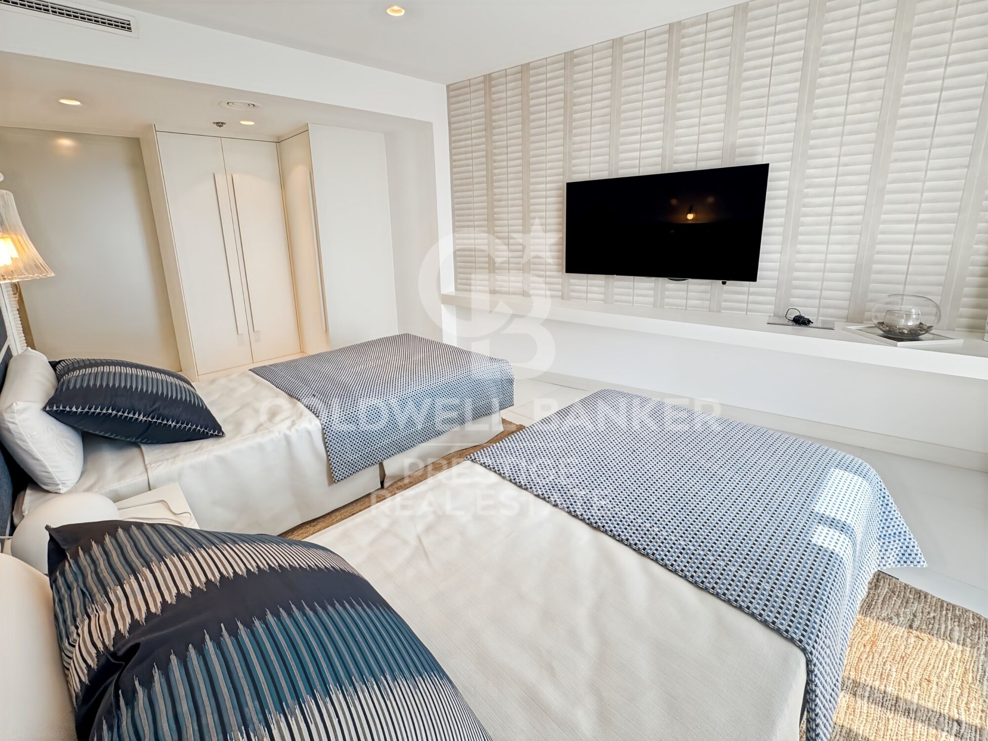 Duplex Penthouse by the Sea with Panoramic Terrace and Private Pool