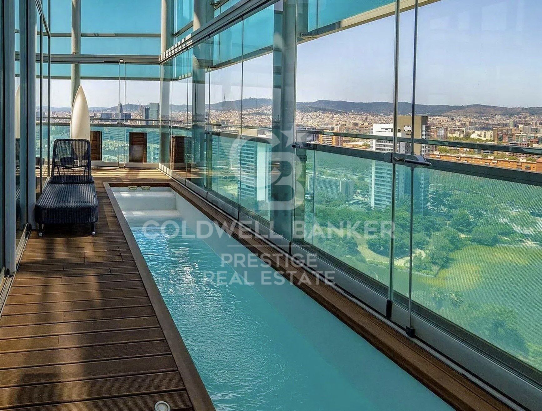 Duplex Penthouse by the Sea with Panoramic Terrace and Private Pool