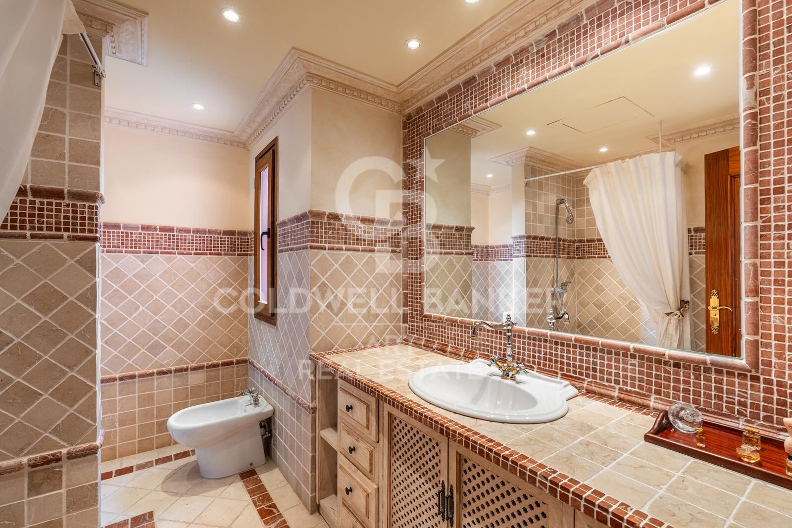 Elegantes Duplex-Penthouse mit Dachpool in Guadalmina Baja, Marbella