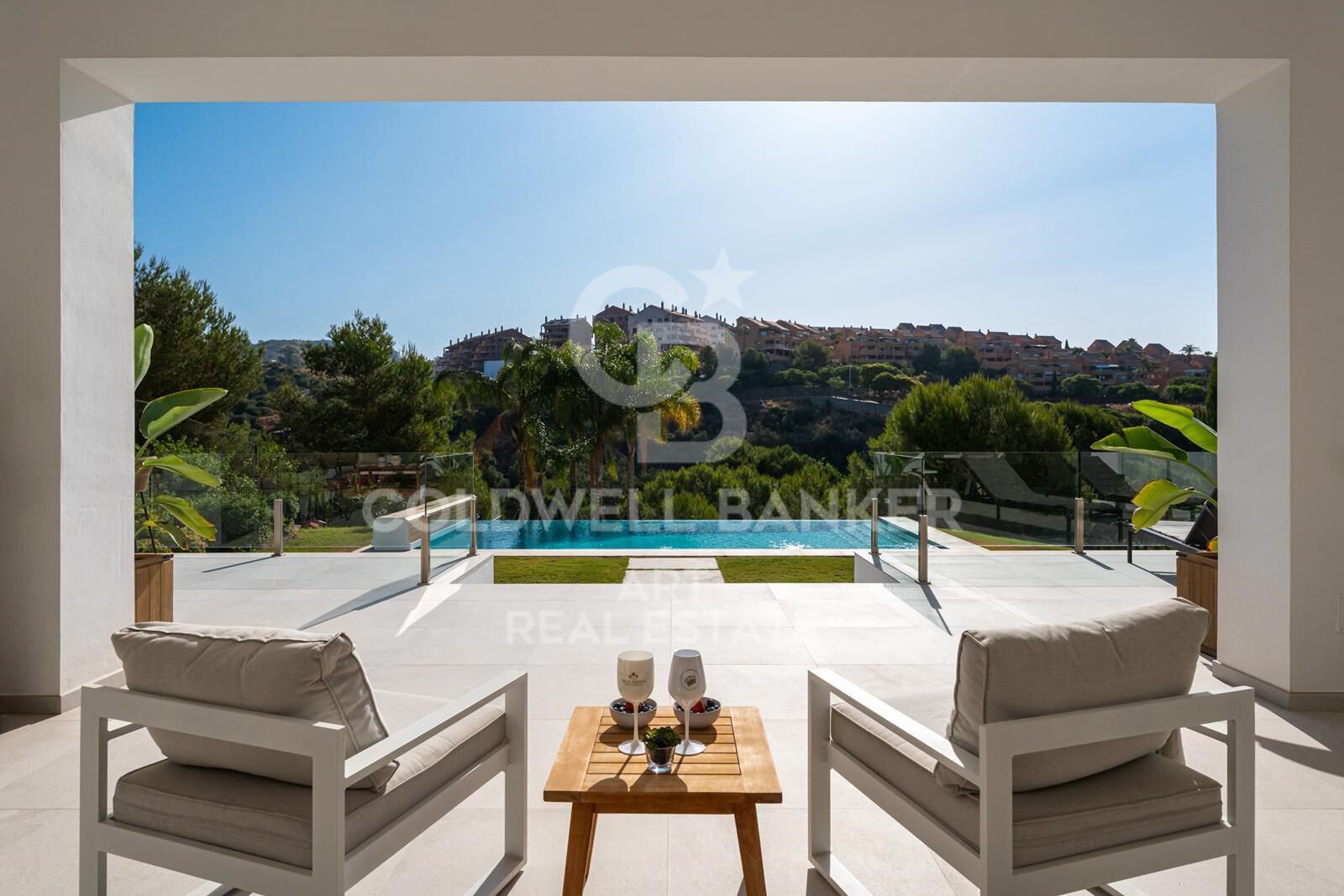 Contemporary grontline golf villa in Elviria's Santa Maria Golf, Marbella