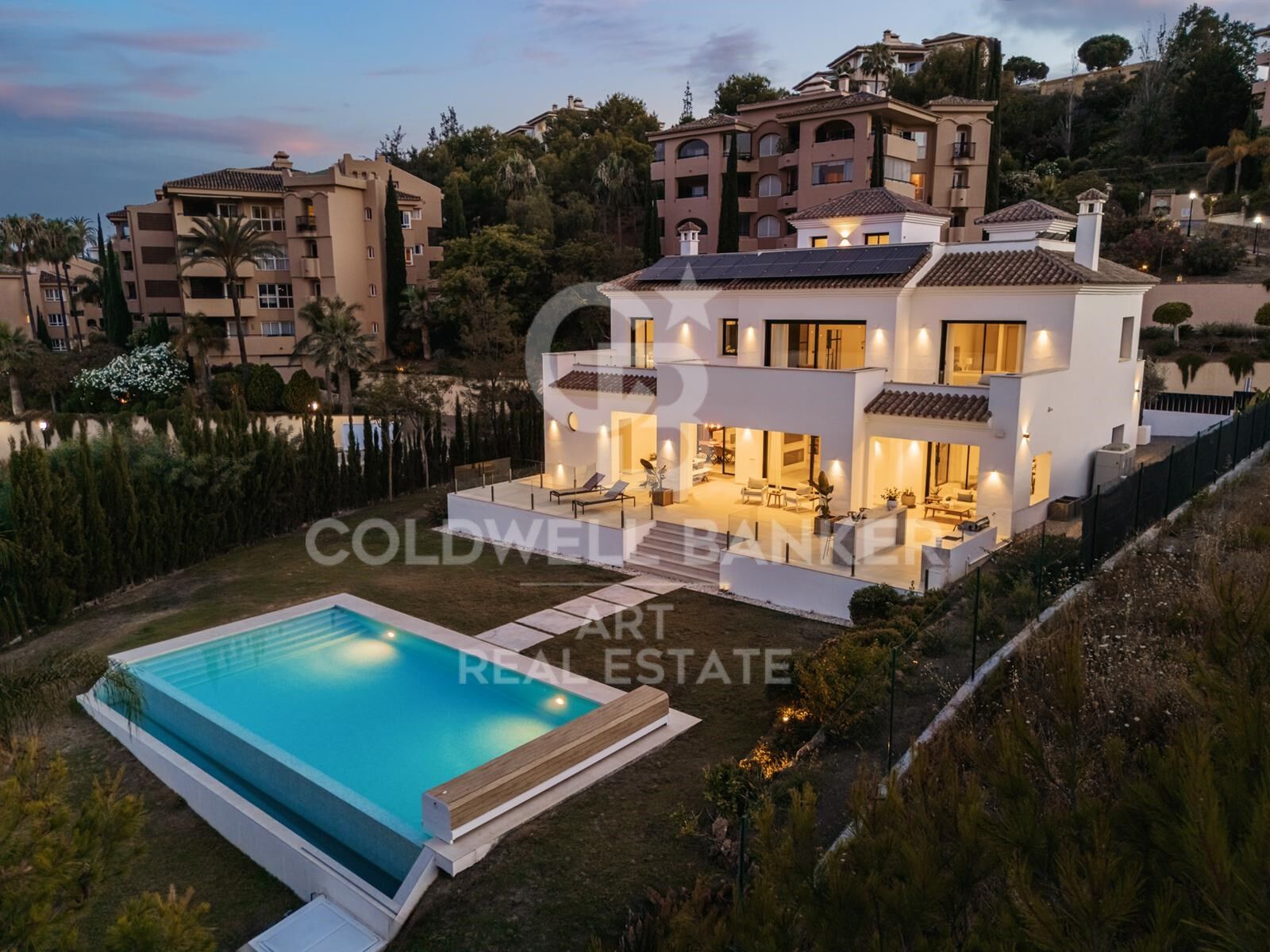 Contemporary grontline golf villa in Elviria's Santa Maria Golf, Marbella