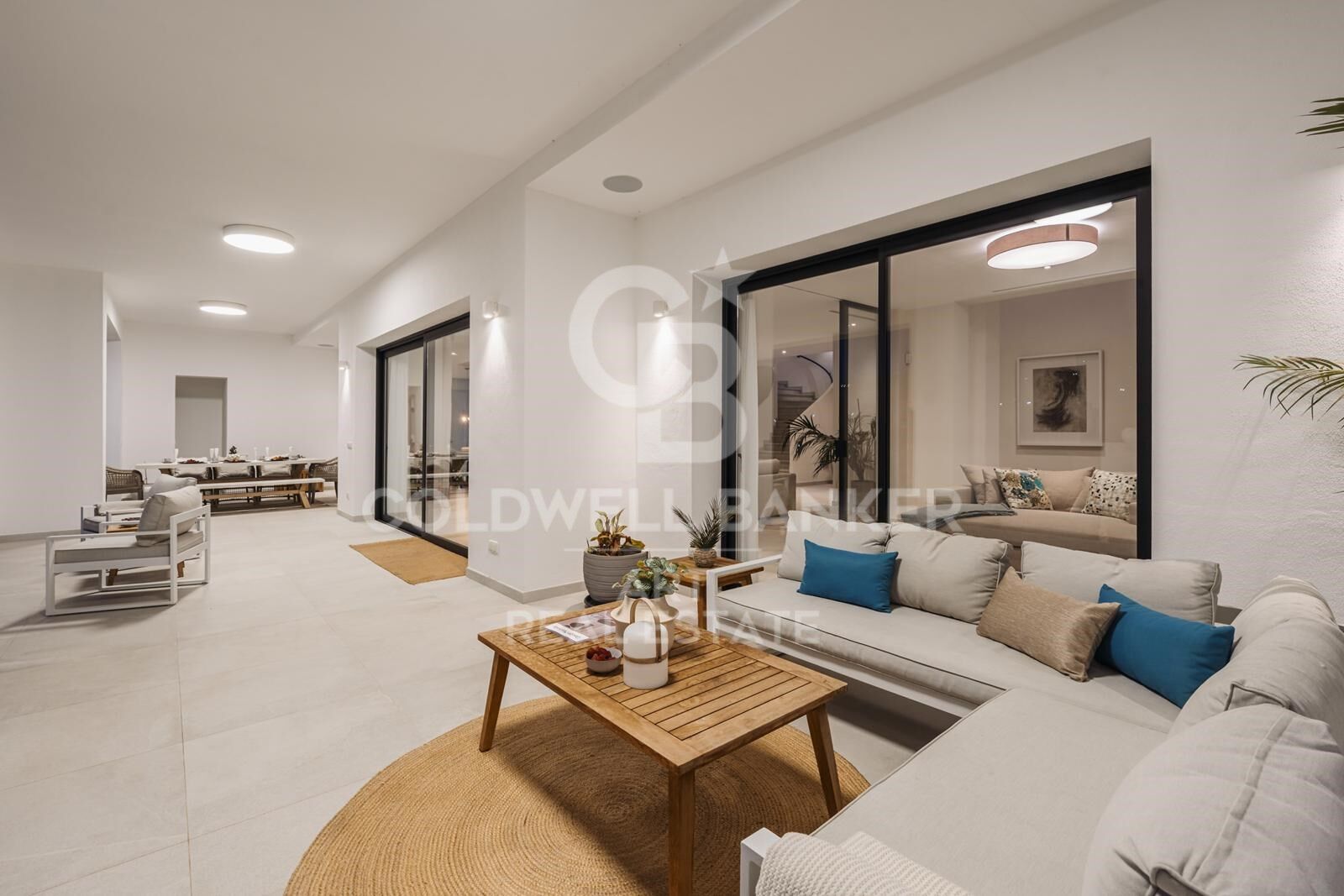 Contemporary grontline golf villa in Elviria's Santa Maria Golf, Marbella