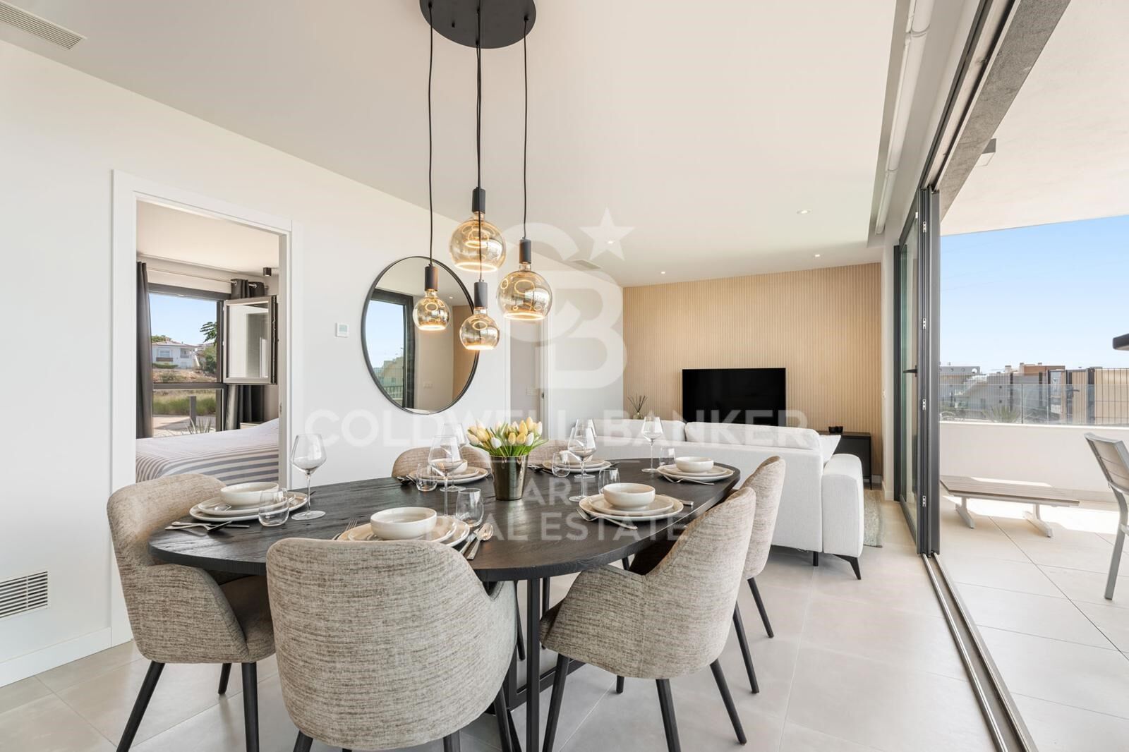 Moderno apartamento en planta baja en El Higuerón West, Fuengirola