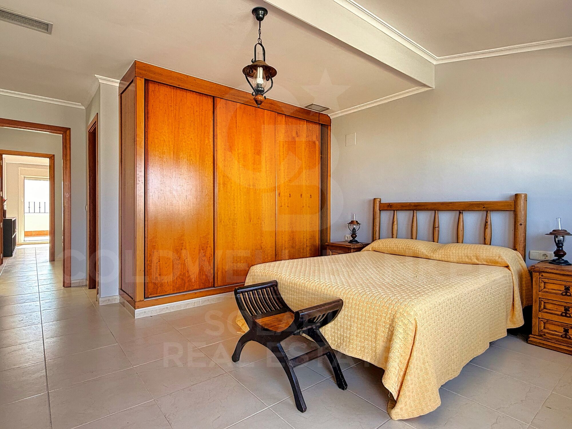 Bright Duplex Penthouse with Large Terraces and Open Views in Montañar I