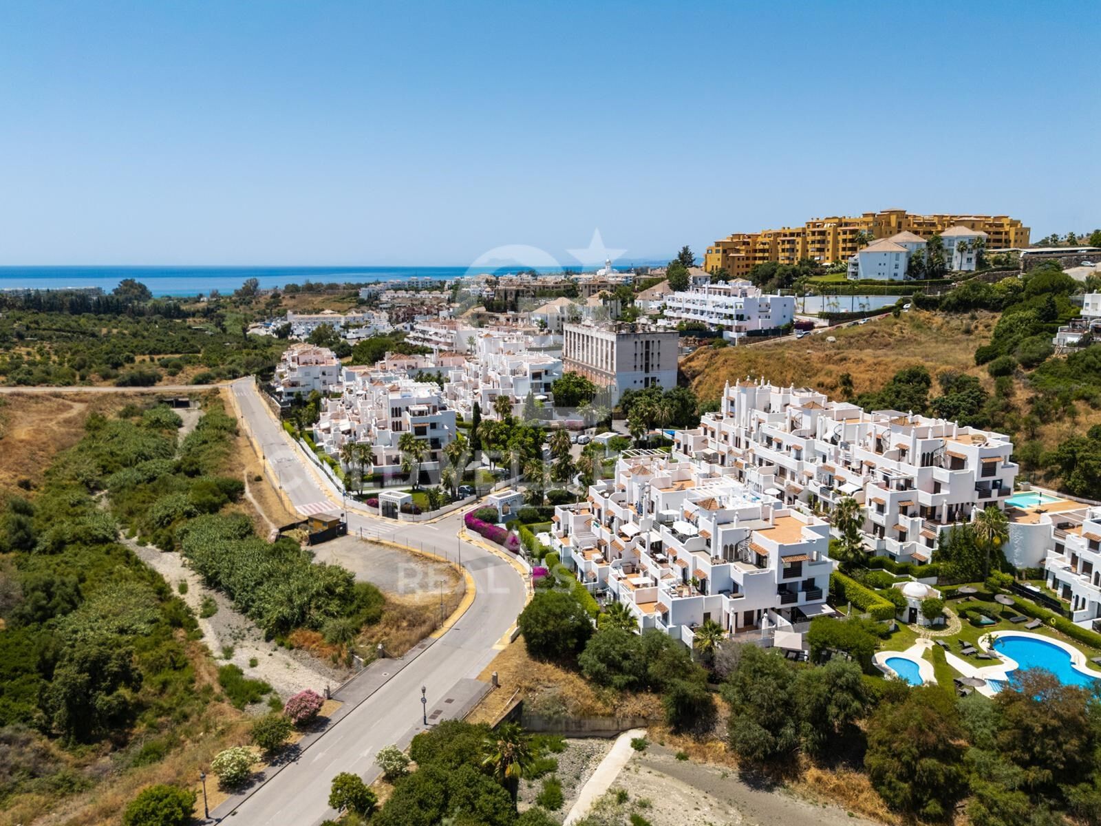 Elegant designer villa with sea & golf views in La Resina Golf, Estepona