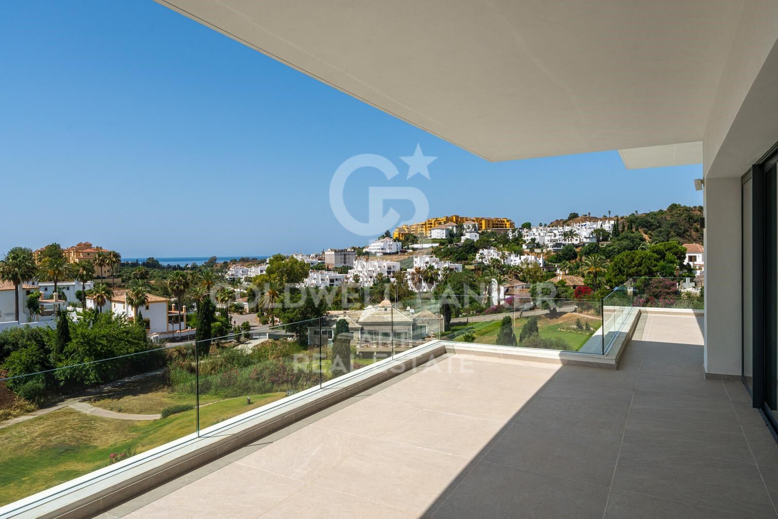 Elegant designer villa with sea & golf views in La Resina Golf, Estepona