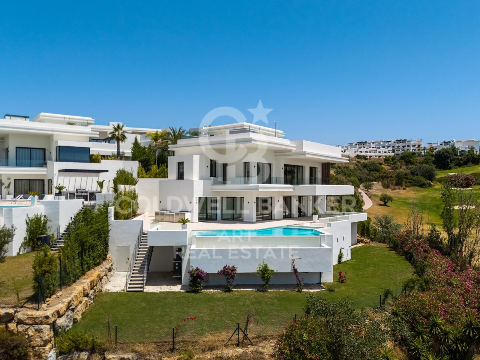 Elegant designer villa with sea & golf views in La Resina Golf, Estepona