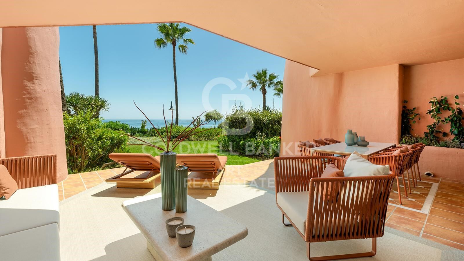 Superbe appartement en bord de mer avec vue imprenable sur la Nouvelle Golden Mile, Estepona