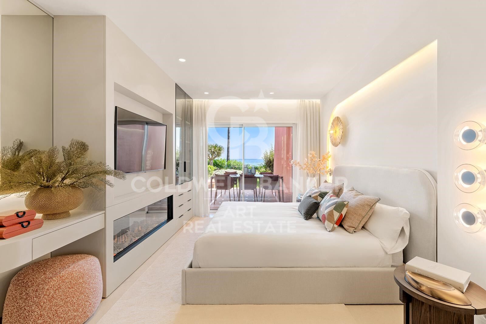 Impresionante apartamento frente al mar con vistas espectaculares en la Nueva Milla de Oro, Estepona